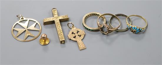 Three 9ct gold rings, a 14ct gold (tested) ring, two 9ct gold pendants, a 9ct gold dress stud and a yellow metal cross